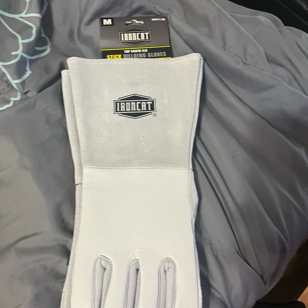 Iron at stick Welding gloves